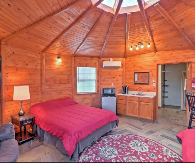 Cabins and Rentals in Southernmost Illinois