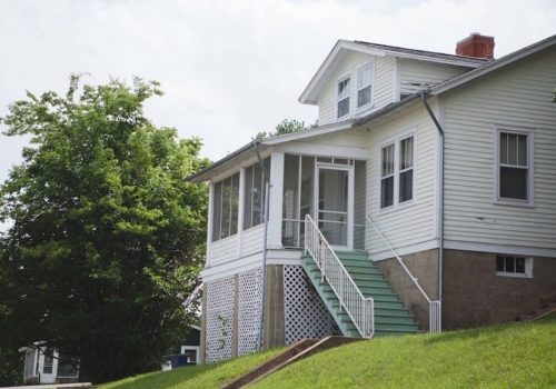 LOCKMASTER HOUSE RENTALS